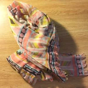 Patterned scarf